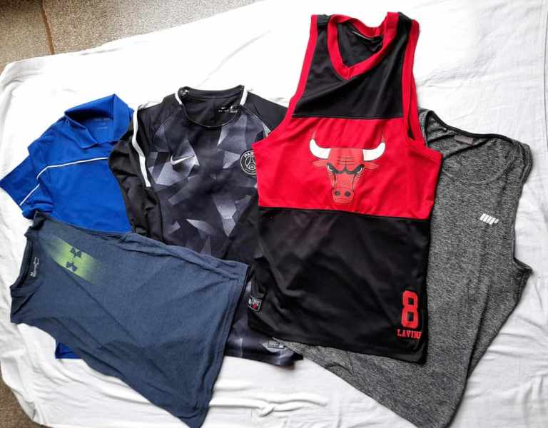 image for Men's size M sports/ gym tops bundle