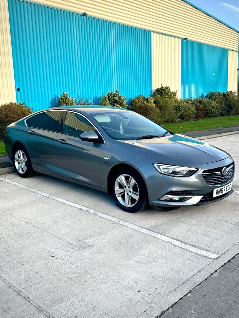 2017 Vauxhall Insignia 1.6 Turbo D ecoTec [136] SRi Nav 5dr HATCHBACK Diesel Manual