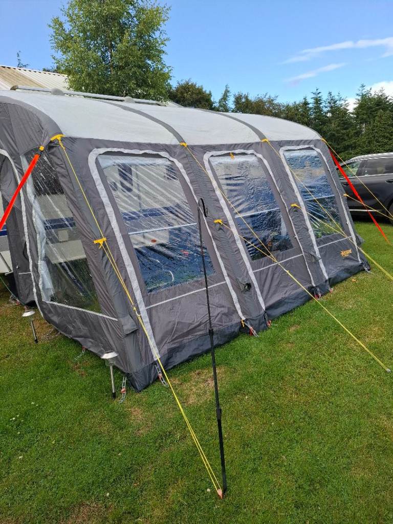 Excellent Condition Grey Caravan Awning – Barely Used