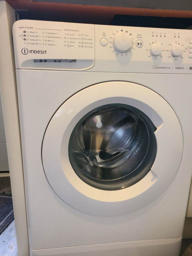 image for Indesit 9kg washing machine 