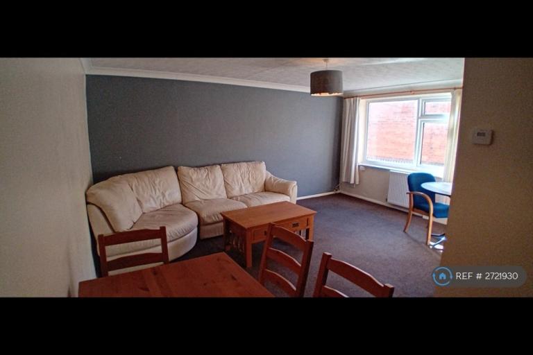1 bedroom flat in The Market Place, York, YO42 (1 bed) (#2721930)