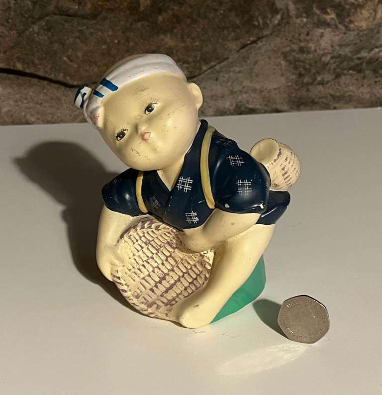 image for Japanese Hakata Doll in a kimono - holding a basket