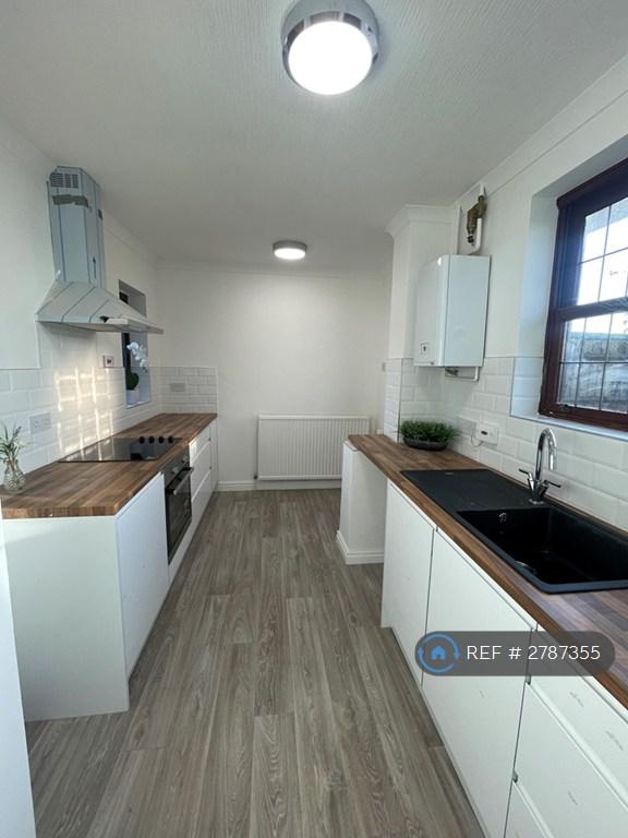2 bedroom house in Sandhills Road, Northampton, NN2 (2 bed) (#2787355)
