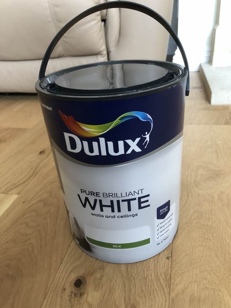 Dulux Pure Brilliant White Emulsion Silk 5 litres unopened