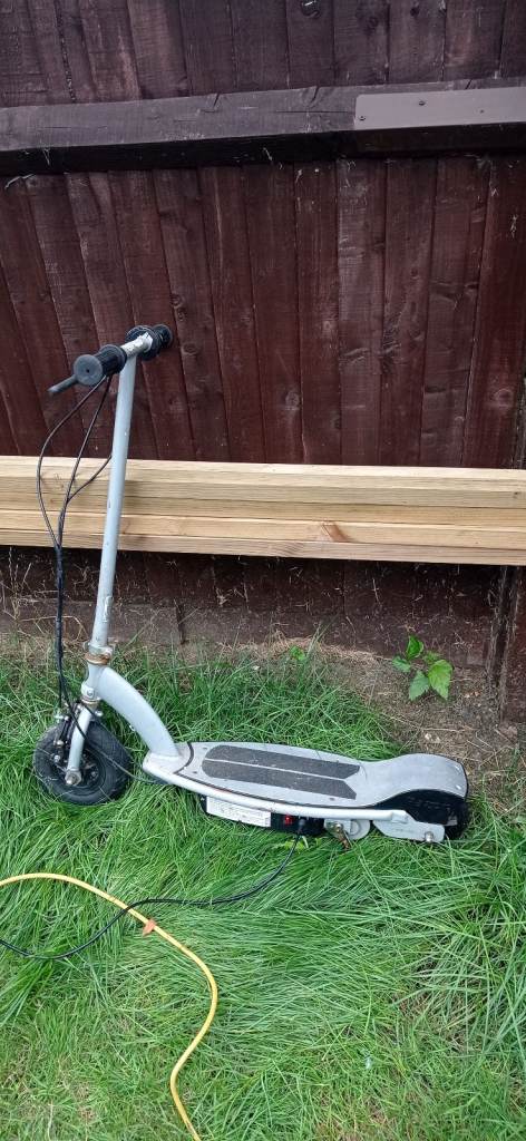 Razor - electric scooter for kids -parts or for repair
