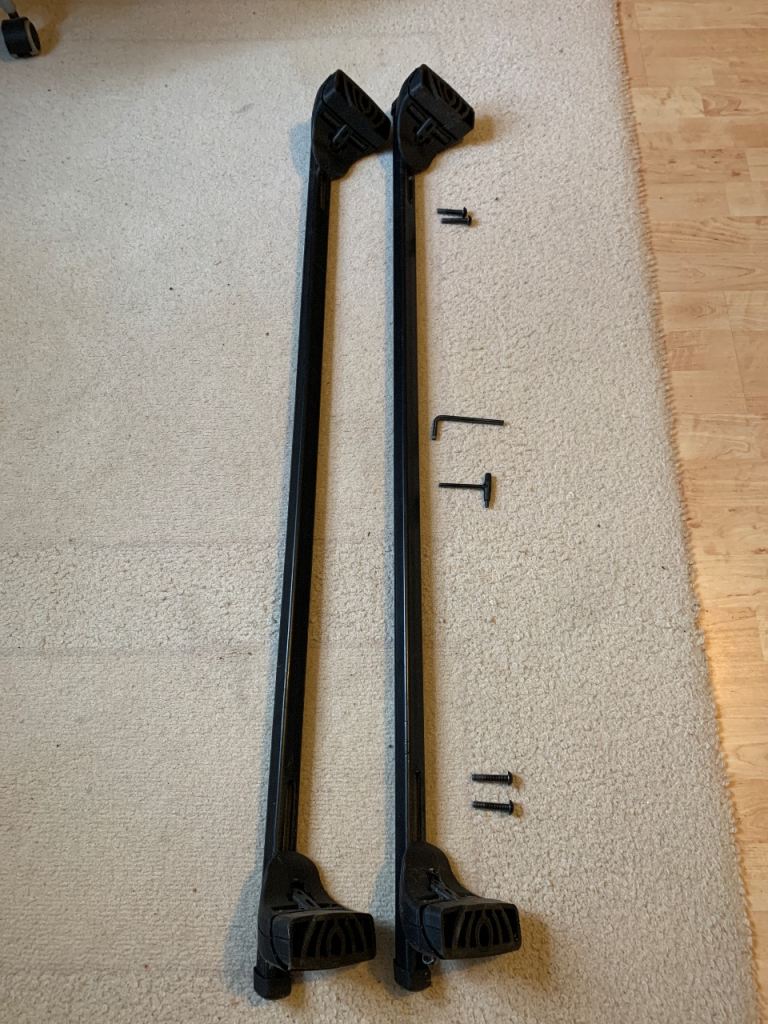 Thule Roof Bars/Foot Pack and Fittings