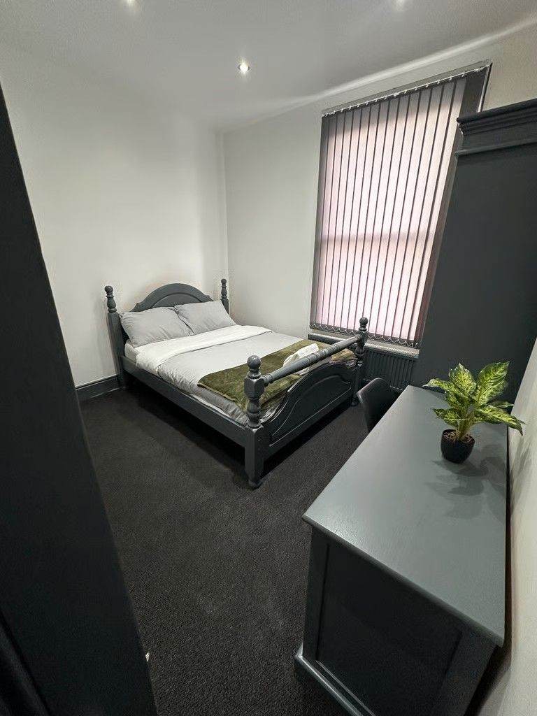 Professional Commercial & Air BnB Cleaning Services - Burley 🧽