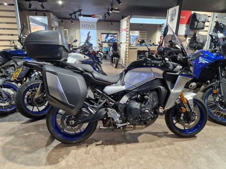 YAMAHA TRACER GT+ IN SILVER