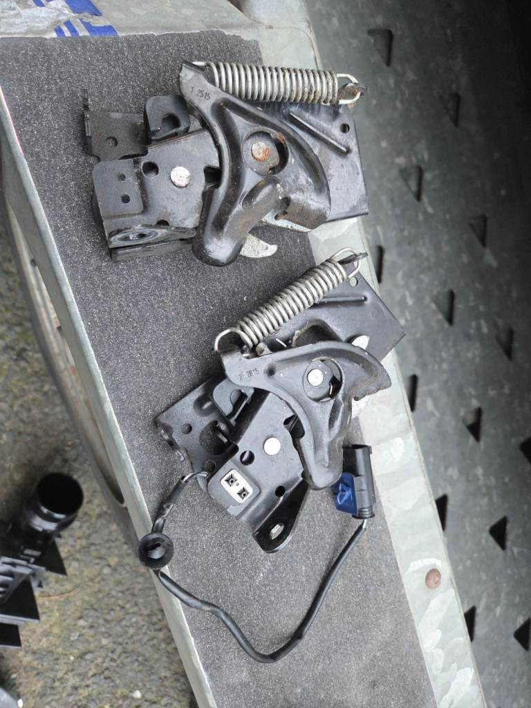 BMW 1 2 3 4 SERIES F20 F30 F22 F32 BONNET LATCH MECHANISM LOCK (PAIR) 7242549