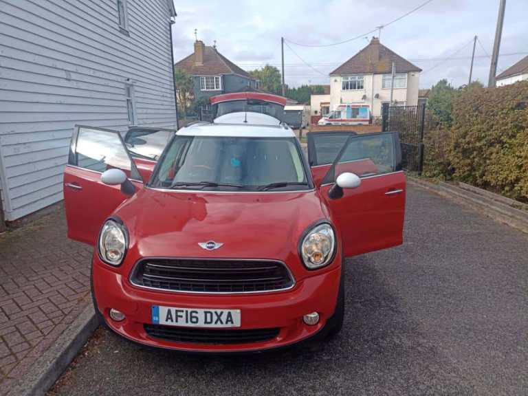 Economical, cheap to Insure 2016 Mini Countryman, Manual, Dielsel