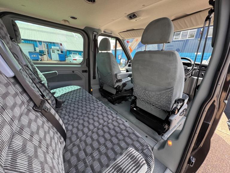 2009 Ford Transit Low Roof 8 Seater Limited TDCi 140ps MPV DIESEL Manual