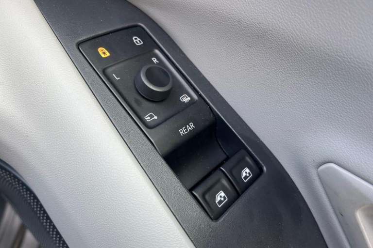 2025 Ford Explorer Extended Range 79kWh Premium SUV 5dr Electric Auto AWD (340 ps) Automatic SUV ...