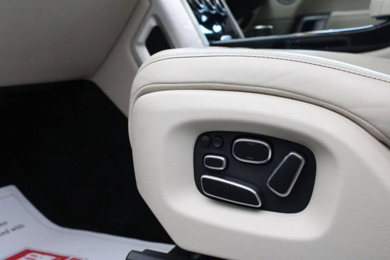 2015 Land Rover Range Rover 4.4 SD V8 Autobiography SUV 5dr Diesel Auto 4WD Euro 5 (339 ps) ESTAT...