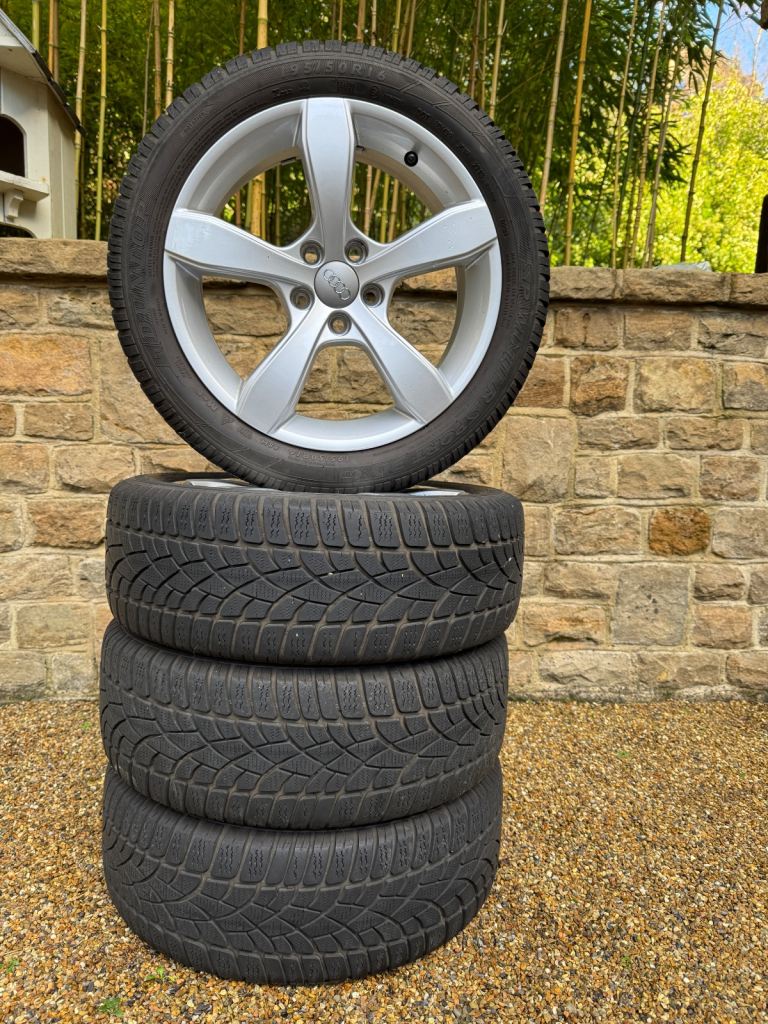4 x AUDI A1 Alloy wheels with winter tyres, 16”