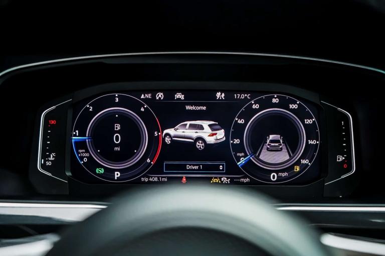 2020 Volkswagen Tiguan 2.0 TDi 150 4Motion R-Line Tech 5dr DSG ESTATE DIESEL Manual