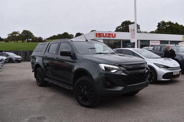  Isuzu D-Max 1.9 TD V-Cross Huntsman Auto 4WD Euro 6 Diesel Automatic