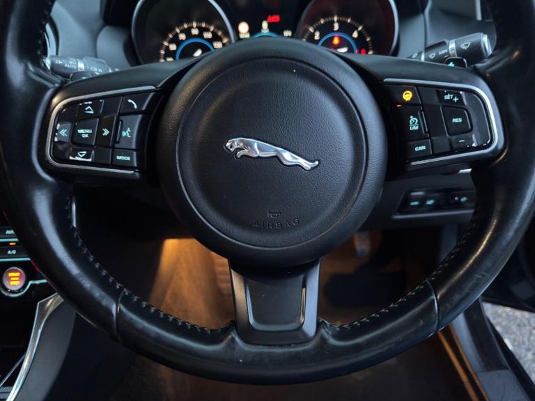 2016 Jaguar XE 2.0d [180] Portfolio 4dr Auto AWD SALOON DIESEL Automatic