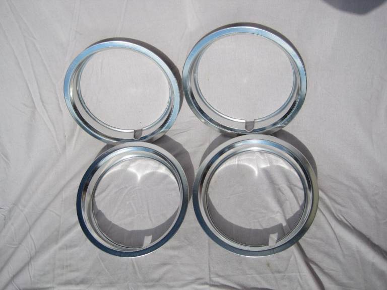 Ford Fiesta Mk1 Wheel Trims