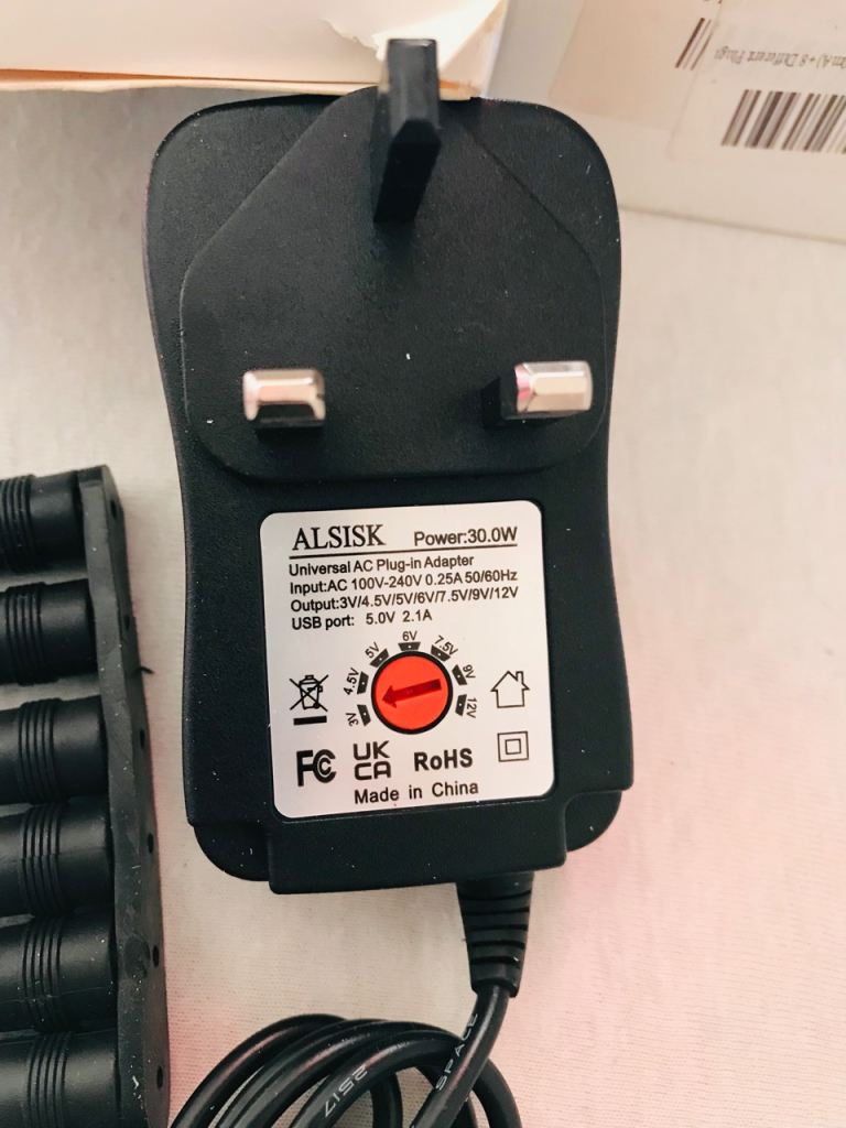 Brand New Universal Adapter 8 Different Plugs 