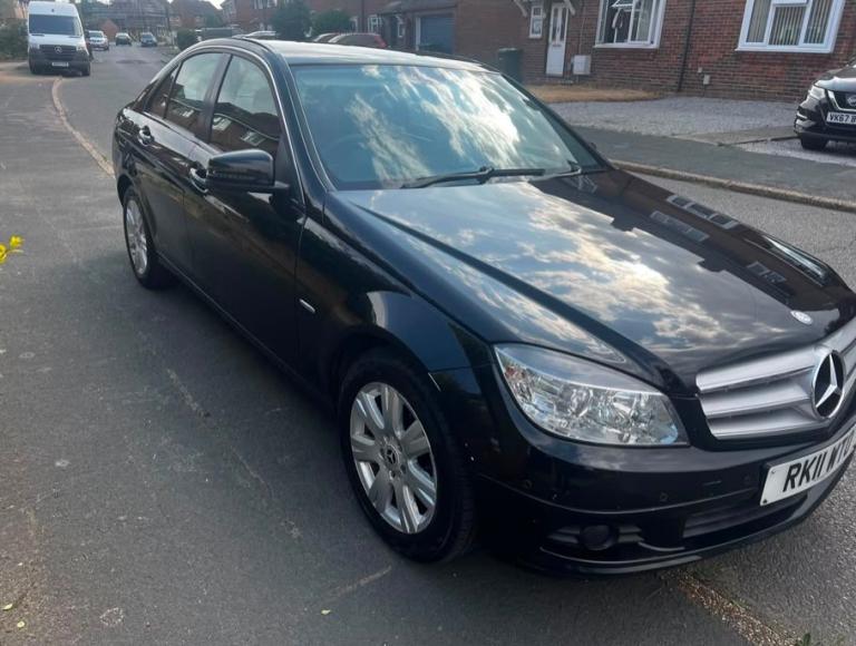 Mercedes Benz C220 2011 AUTOMATIC 