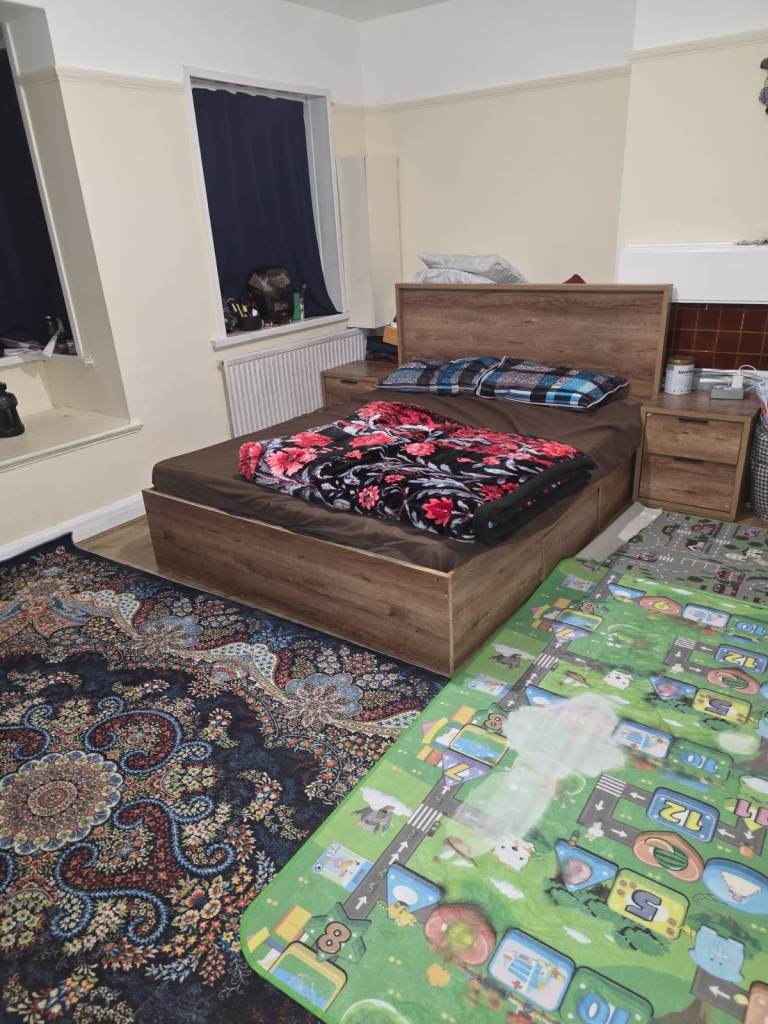 ✨ Well-Located Studio Flat in Northolt – Ideal for Couples ✨