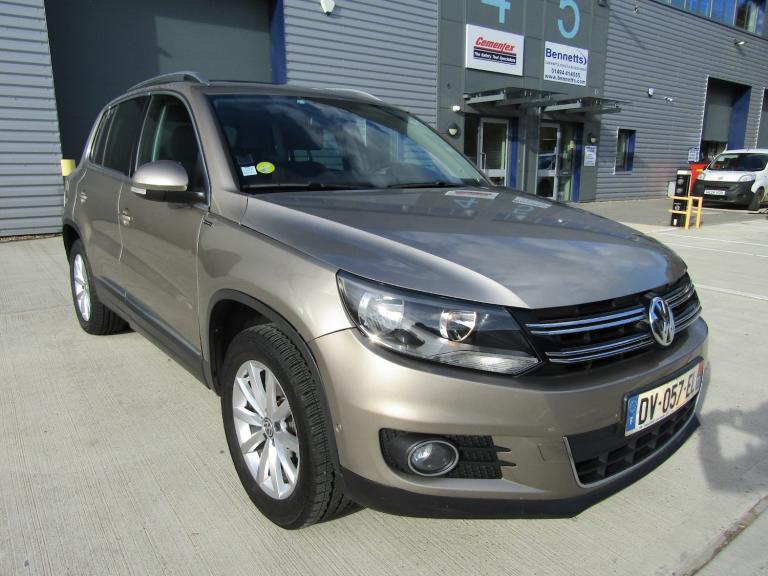 2015 Volkswagen Tiguan 2.0 TDi BLUEMOTION SPORT 4WD DSG 5DR LHD 4x4 Diesel Automatic