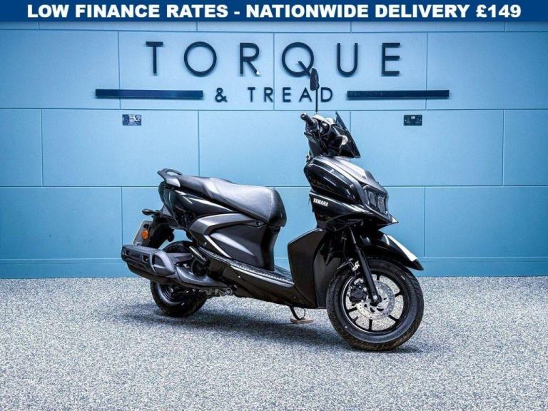 2025 YAMAHA RAYZR 125 SCOOTER CVT V-BELT EURO 5 - 11 MILES - LEARNER LEGAL