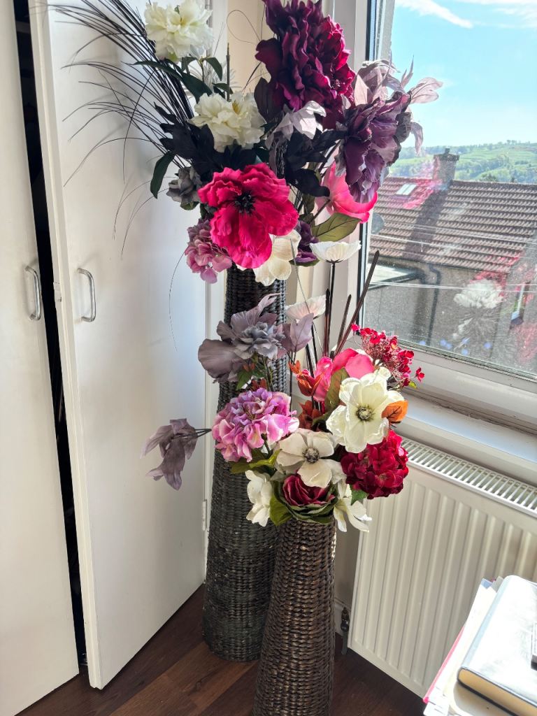 Large vases and flower displays 