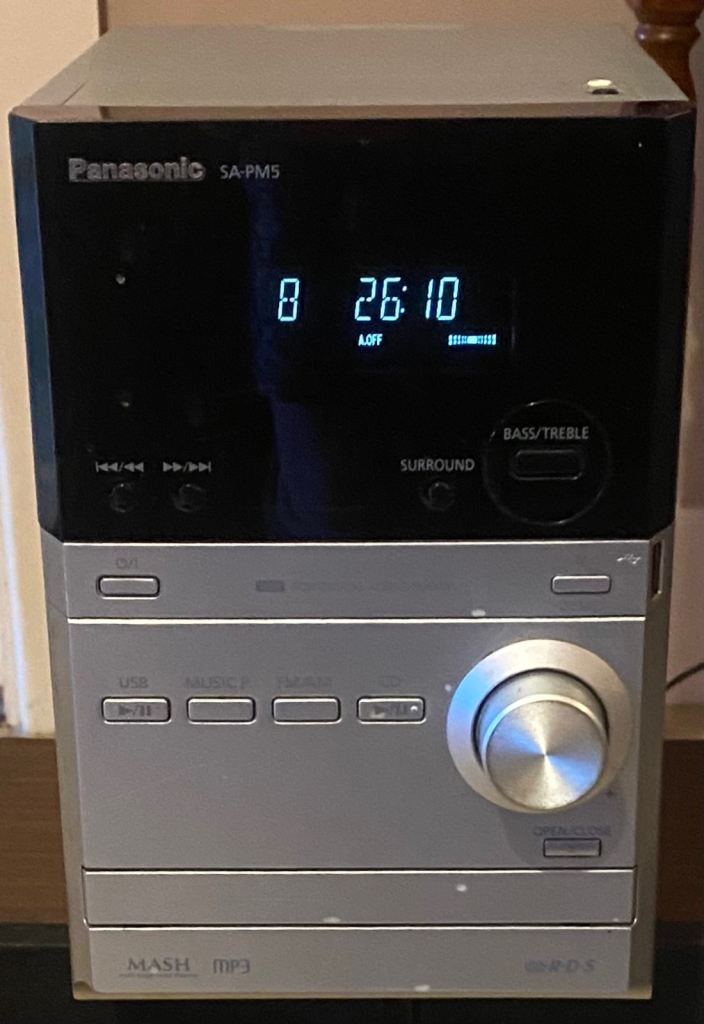 Panasonic SA-PM5 CD Stereo System with surround sound, USB port ,3.5mm Input Jack & Remote Control 