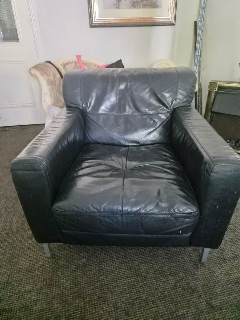 Black Leather corner sofa and chair – Good Condition