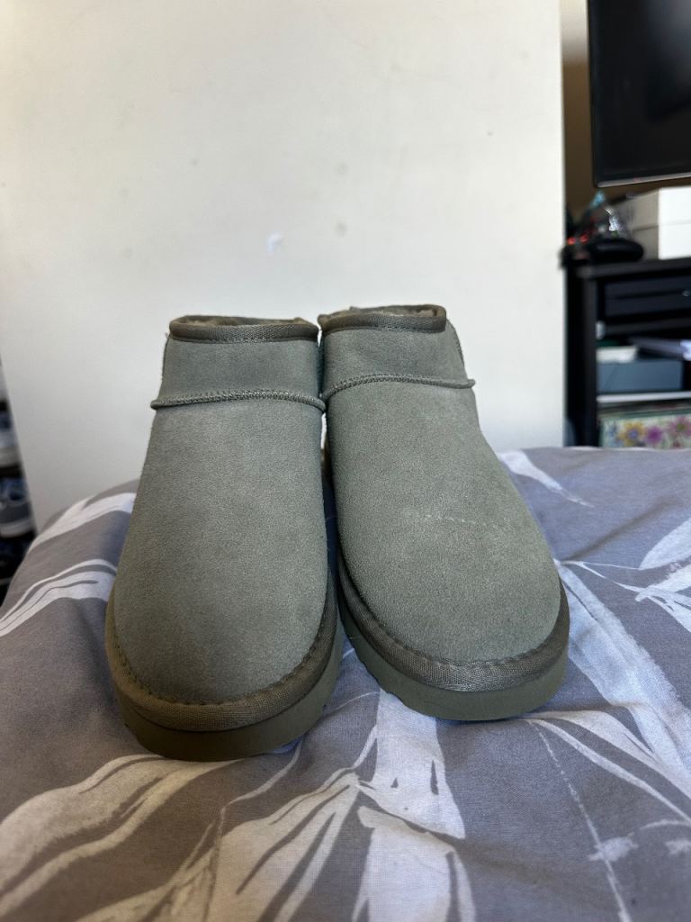 Khaki green Jack Wills boots 