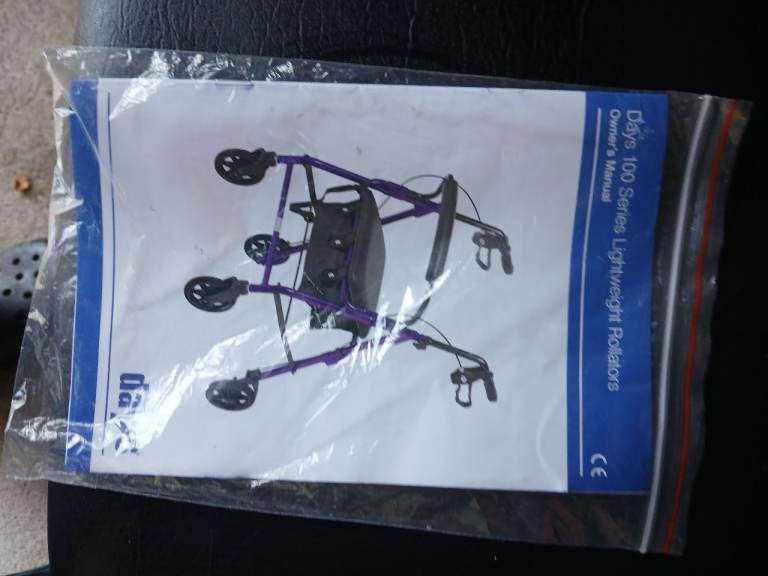 Days 100 Series Lightweight Rollator Walker LUNDIN LINKS FIFE