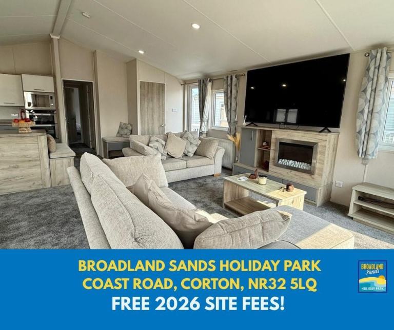 STATIC LODGE FOR SALE AT BROADLAND SANDS - FREE 2026 SITE FEES!