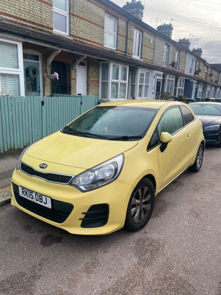 2015 KIA Rio - ONLY 29k miles - £3950 ONO - Very cheap to run 