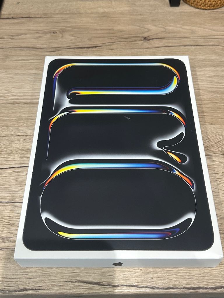 iPad Pro 11-inch (M5) WiFi brand new in box