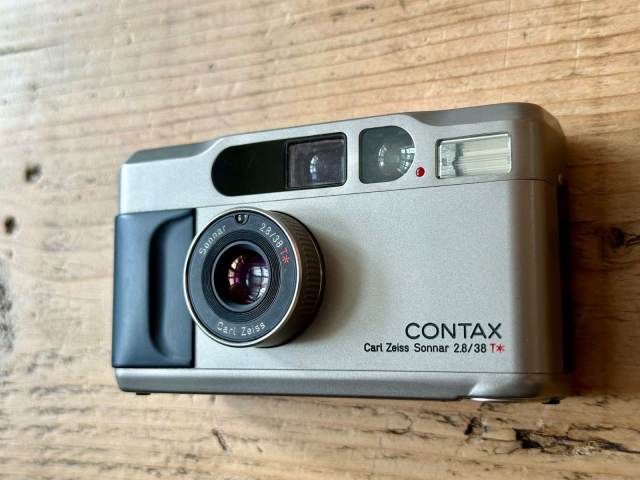 Contax T2 Carl Zeiss Sonnar 38mm f2.8 Compact Film Camera