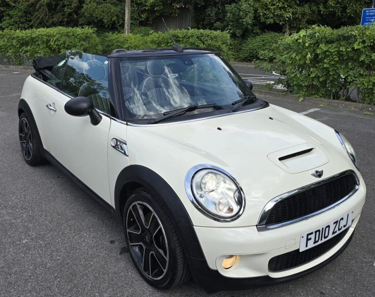 Mini, CONVERTIBLE, Convertible, 2010, Manual, 1598 (cc), 2 doors