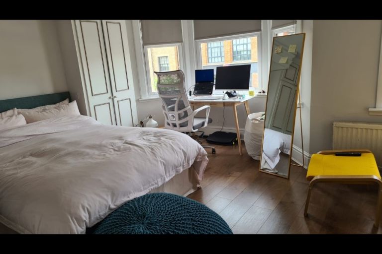 MASTER DOUBLE BEDROOM LATIMER ROAD NORTH KENSINGTON W10