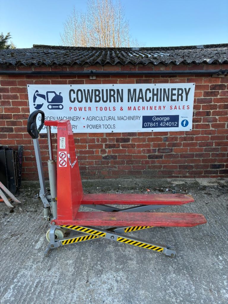 High Lift Pallet Truck £350 + VAT