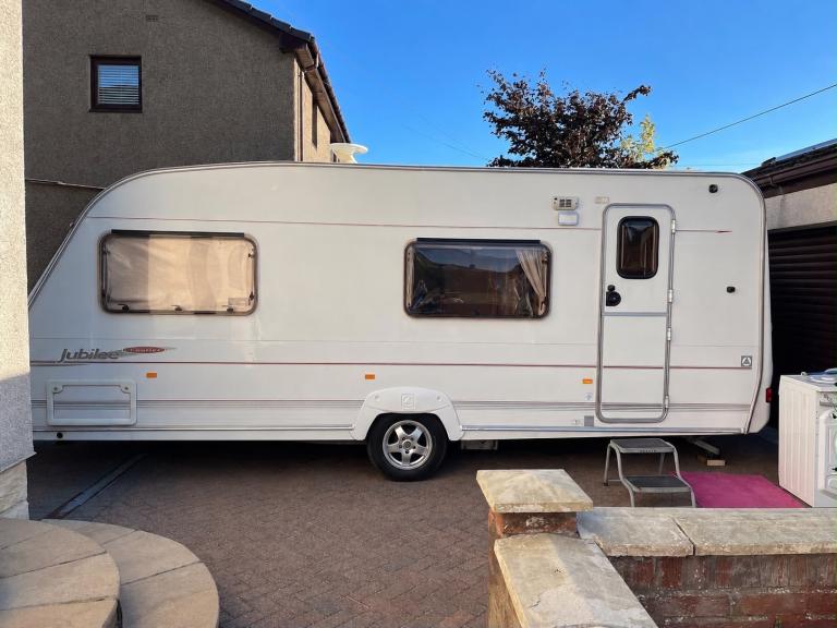 Jubileee courier caravan £999