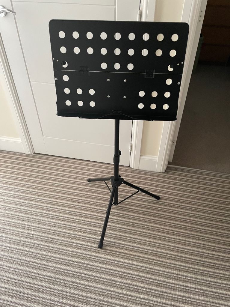 Black Adjustable Music Stand with Tripod Base Immaculate Condition 