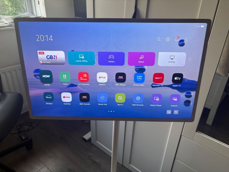 LG StanbyME 27” Touch Screen TV – Calming Beige (12 months old)