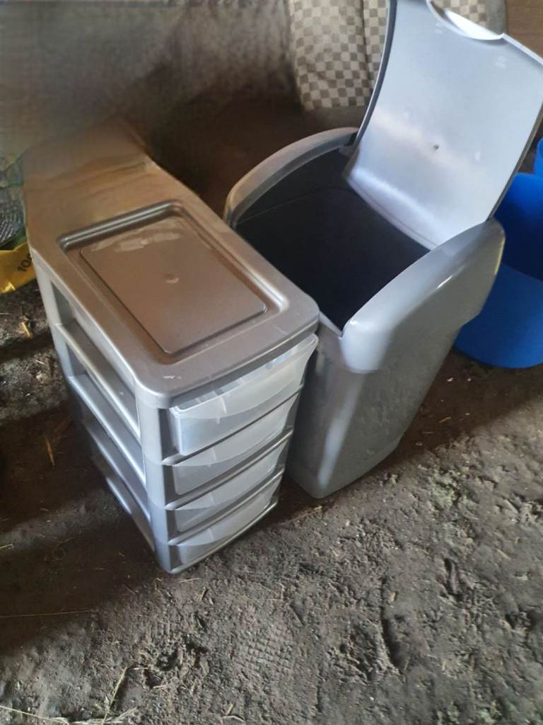 Plastic Storage Drawers and Bin – Good Condition