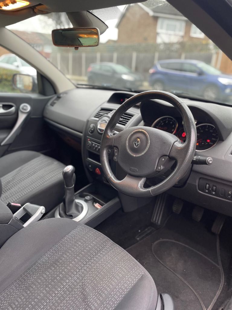 Renault, MEGANE, Convertible, 2008, Manual, 1598 (cc), 2 doors