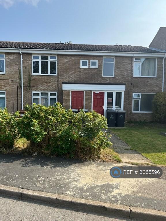 1 bedroom flat in Compton Way, Earls Barton, Northampton, NN6 (1 bed) (#3066596)