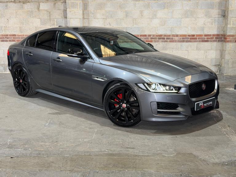 2017 Jaguar XE 2.0d R-Sport Saloon 4dr Diesel Auto Euro 6 (s/s) (180 ps)