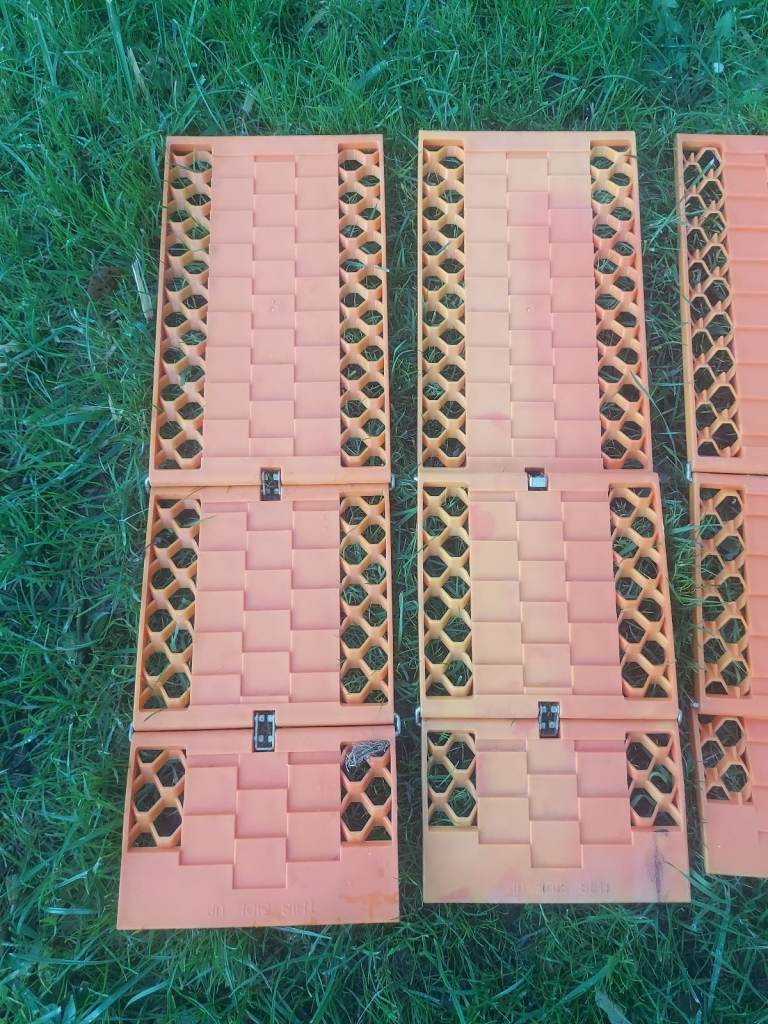  Vechile  Traction Winter slip tracks