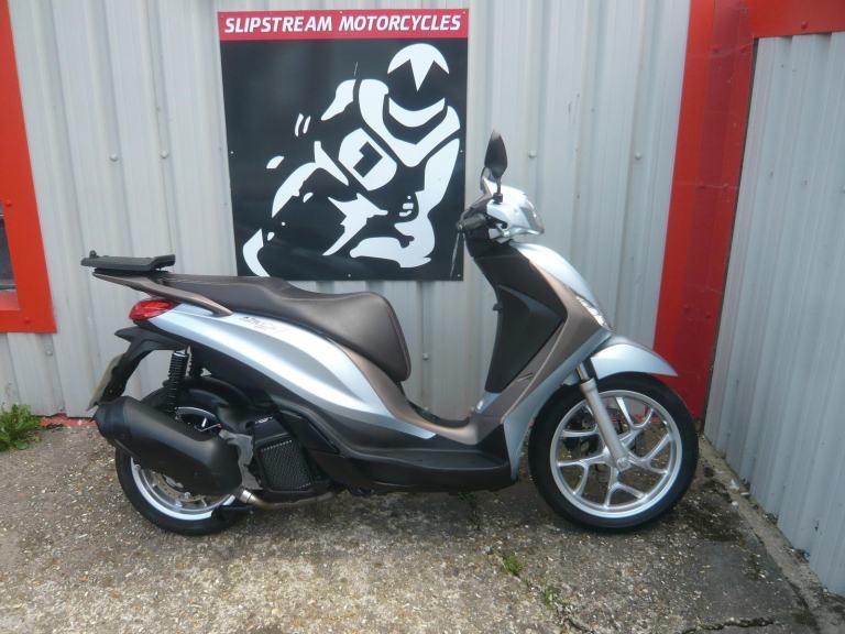 Piaggio Medley 125 2024 SCOOTER LEARNER LEGAL MOPED 50 VISION R RR CB MT YS YBR