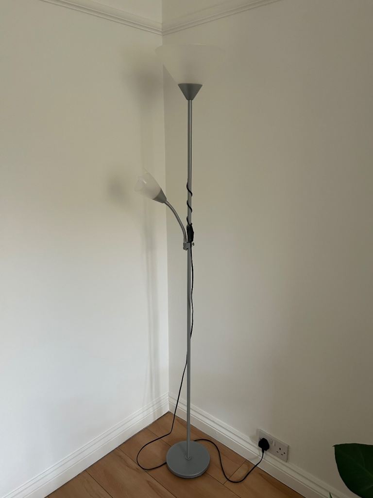 image for Floor lamp in perfect condition