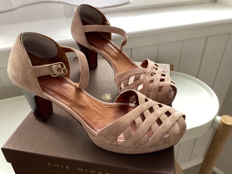 Chie Mihara nude suede heels size 39